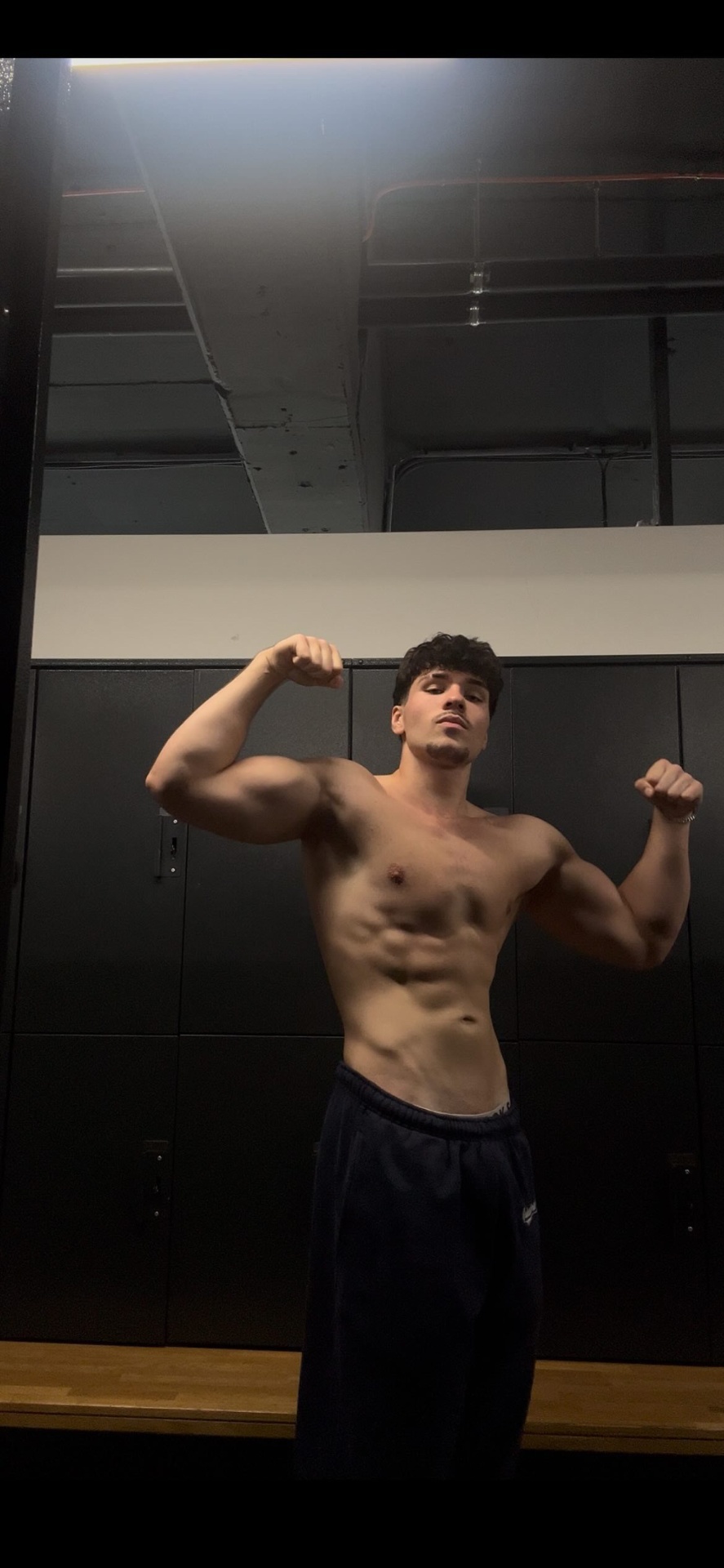 RAWFORM Athlet — Front Double Biceps